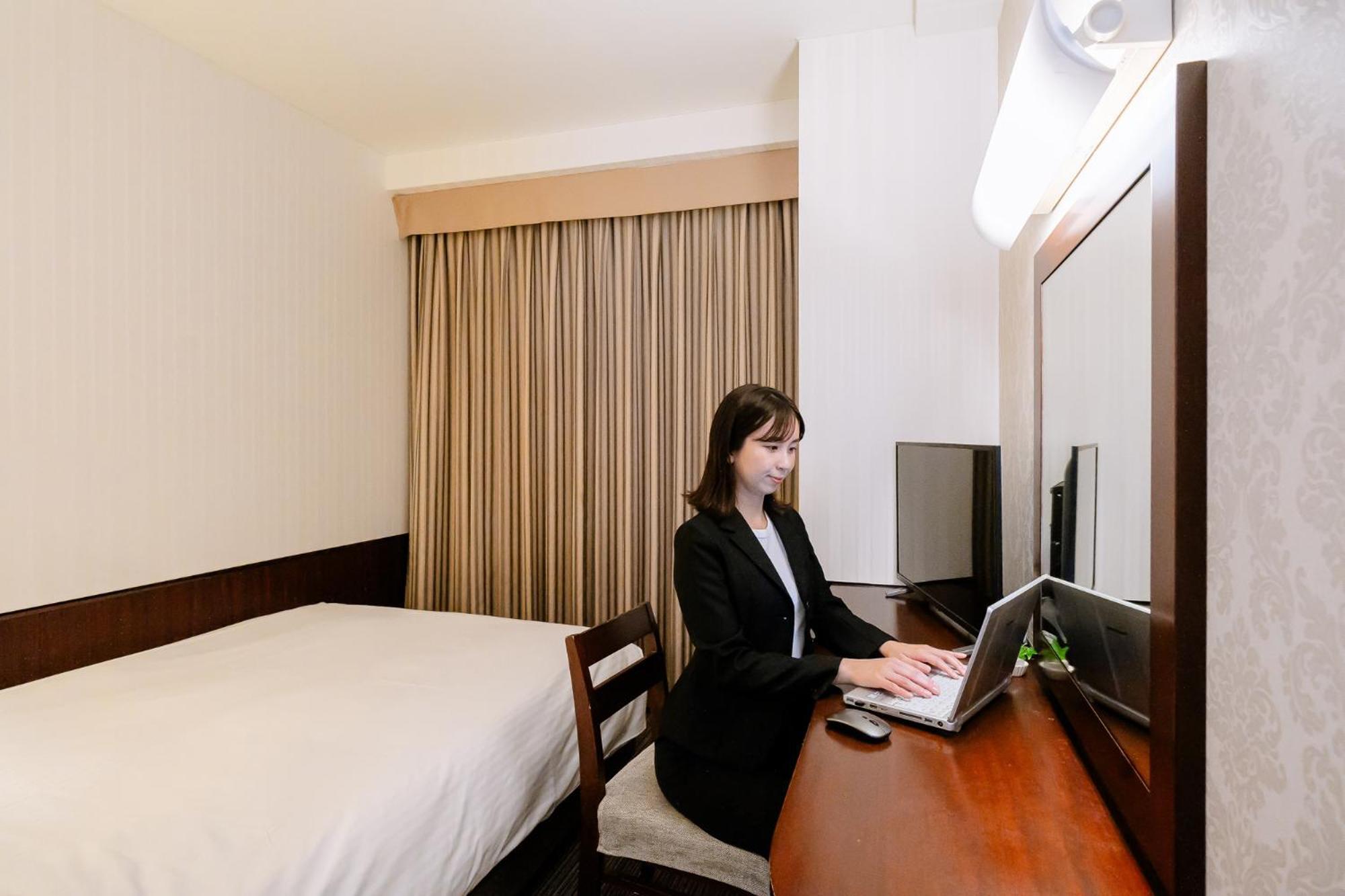 Hotel Hillarys Osaka Luaran gambar