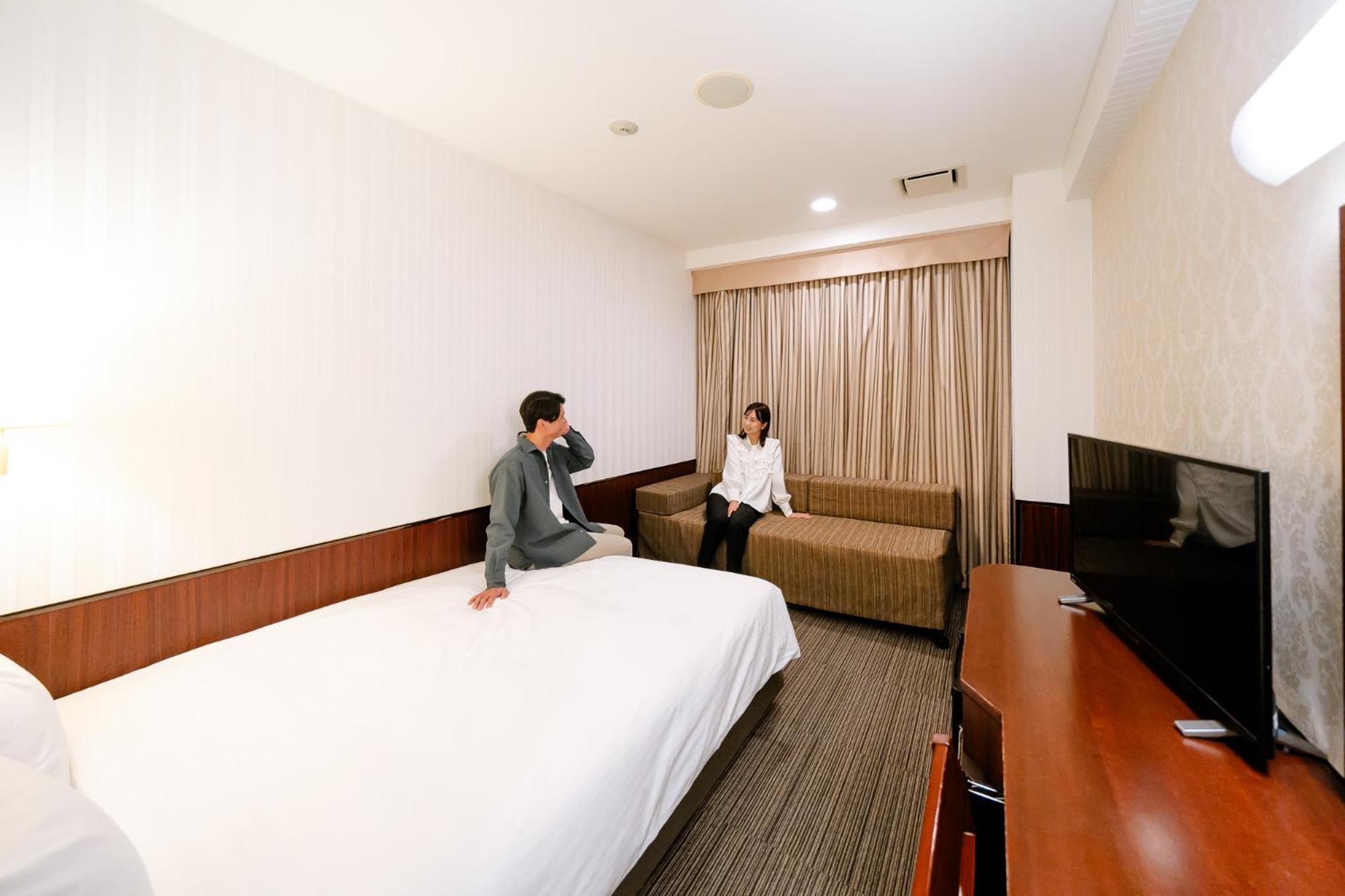 Hotel Hillarys Osaka Luaran gambar